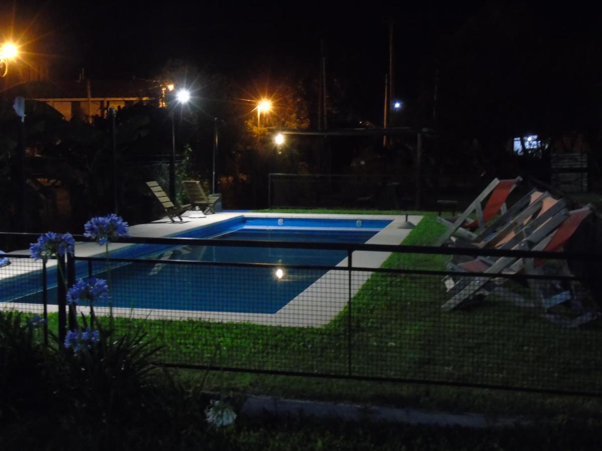 Aitue Bungalows Gualeguaychú Exteriör bild