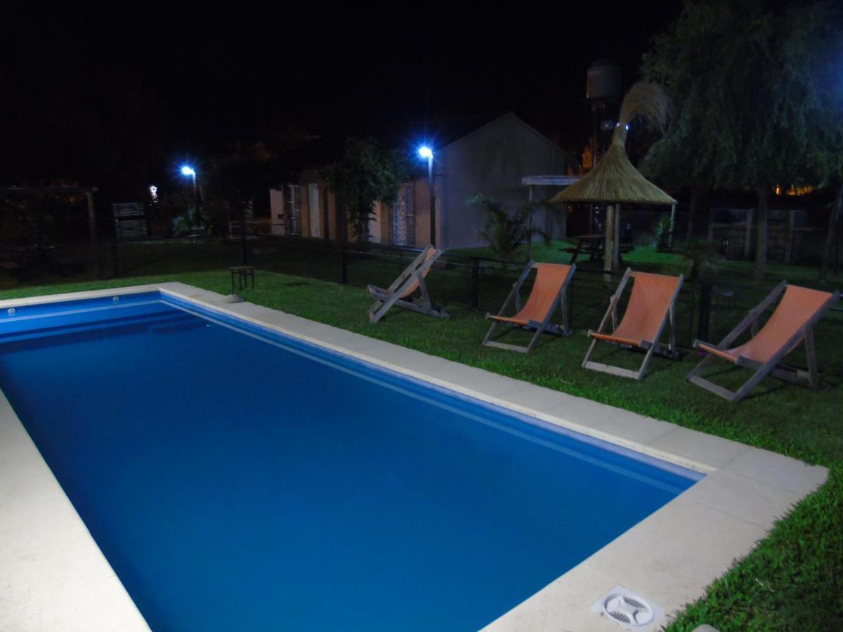 Aitue Bungalows Gualeguaychú Exteriör bild