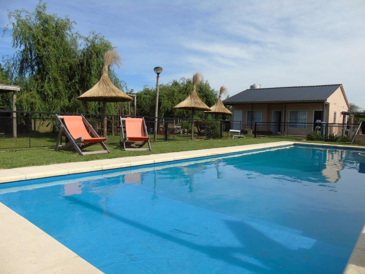 Aitue Bungalows Gualeguaychú Exteriör bild