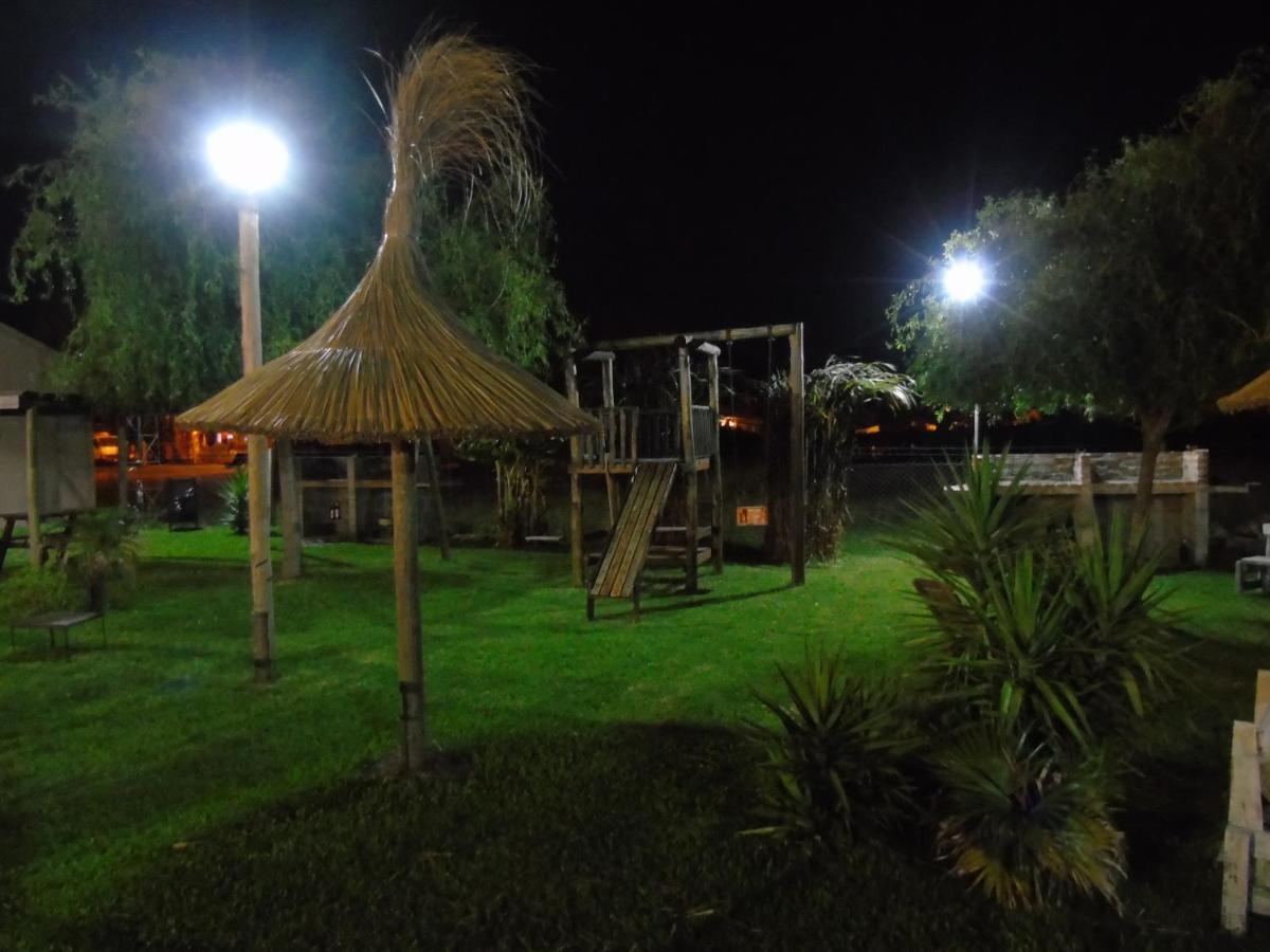 Aitue Bungalows Gualeguaychú Exteriör bild