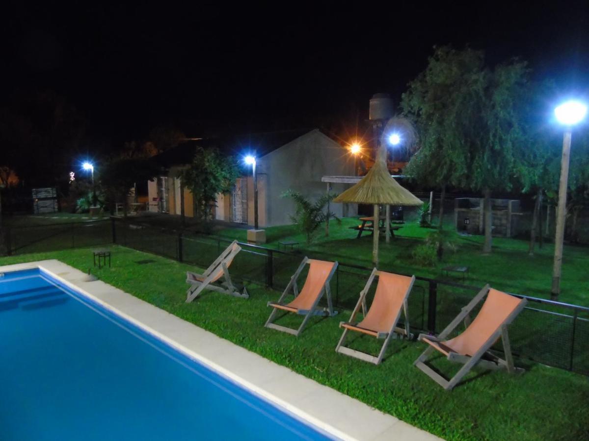 Aitue Bungalows Gualeguaychú Exteriör bild